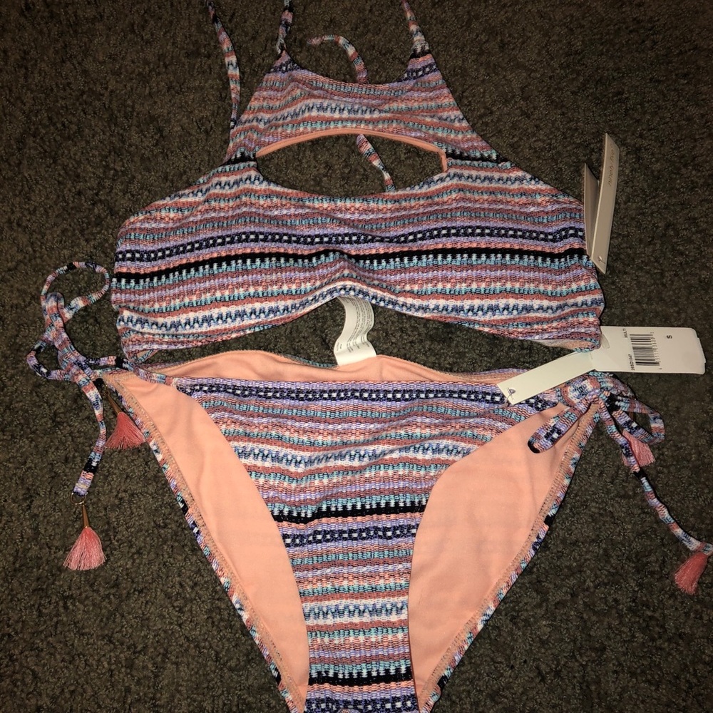 NWT two piece halter top swimsuit ..